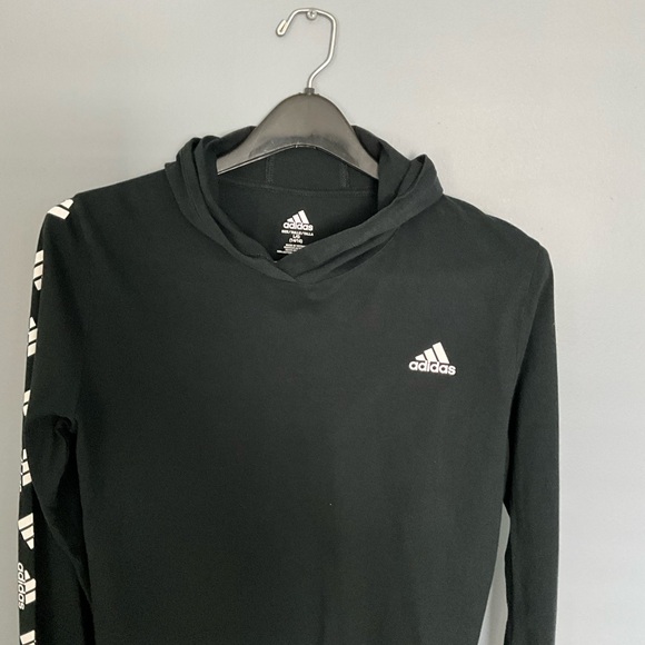 BOY’S ADIDAS LONG SLEEVE LIGHTWEIGHT HOODIE SIZE LARGE 14/16 - Picture 2 of 5